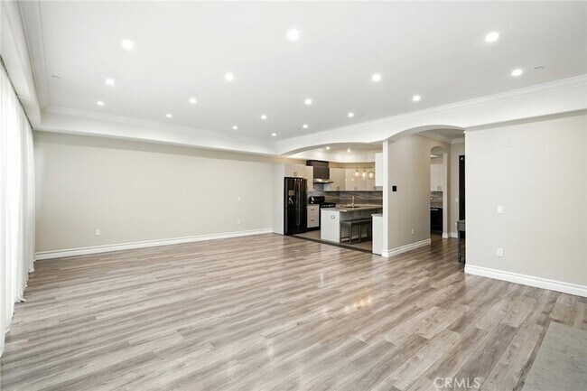 Building Photo - 201 N Reese Pl