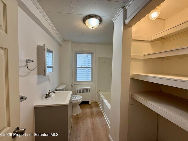 Building Photo - 61 Bowman St