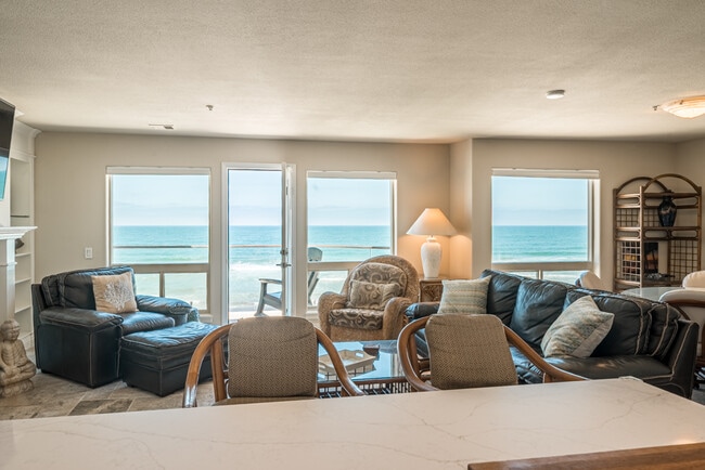 Building Photo - 714 Seacoast Dr