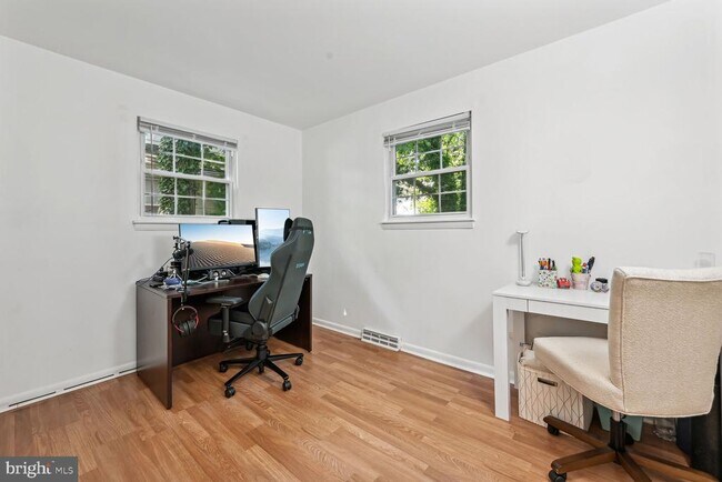 Building Photo - 430 Richey Ave