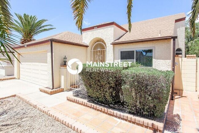 Building Photo - 3 Bedroom Pet-Friendly Home in Glendale, AZ with Main Street Renewal
