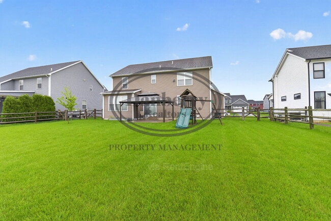 Building Photo - 24989 Reddington Ct