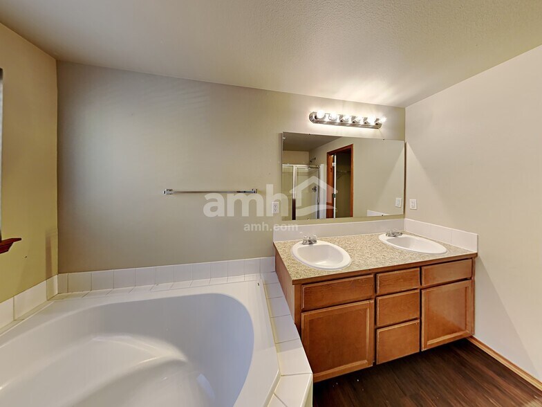 Building Photo - 5209 166th St Ct E