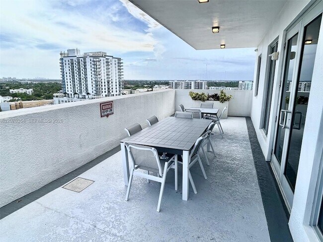Building Photo - 1830 Radius Dr