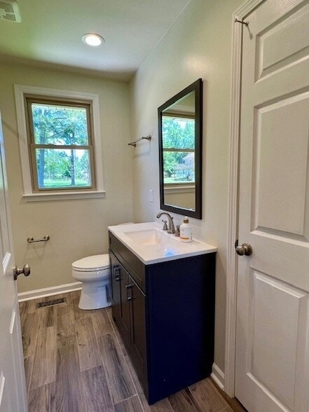 Building Photo - 117 Gates Dr