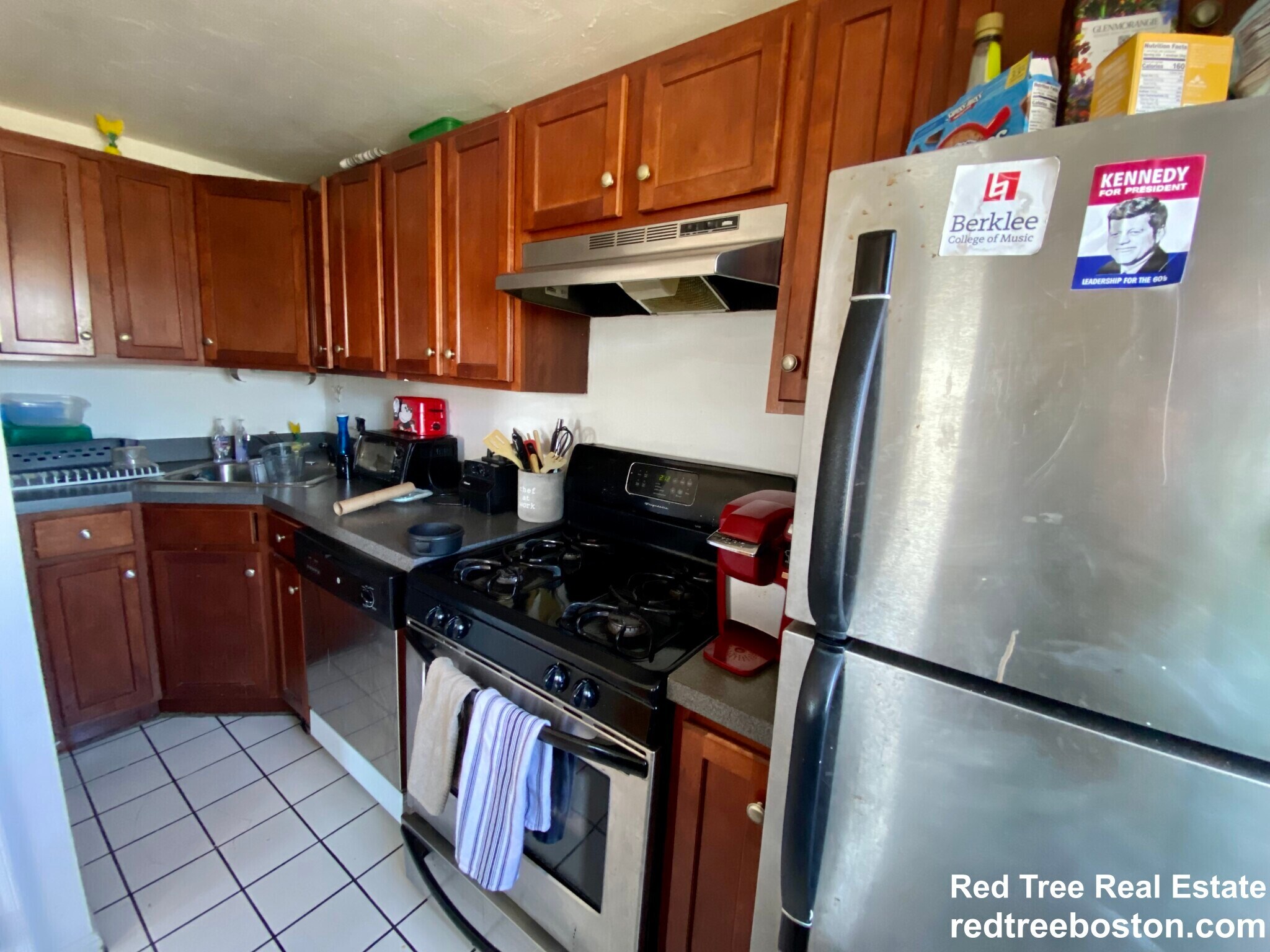 Building Photo - 88 Sheridan St