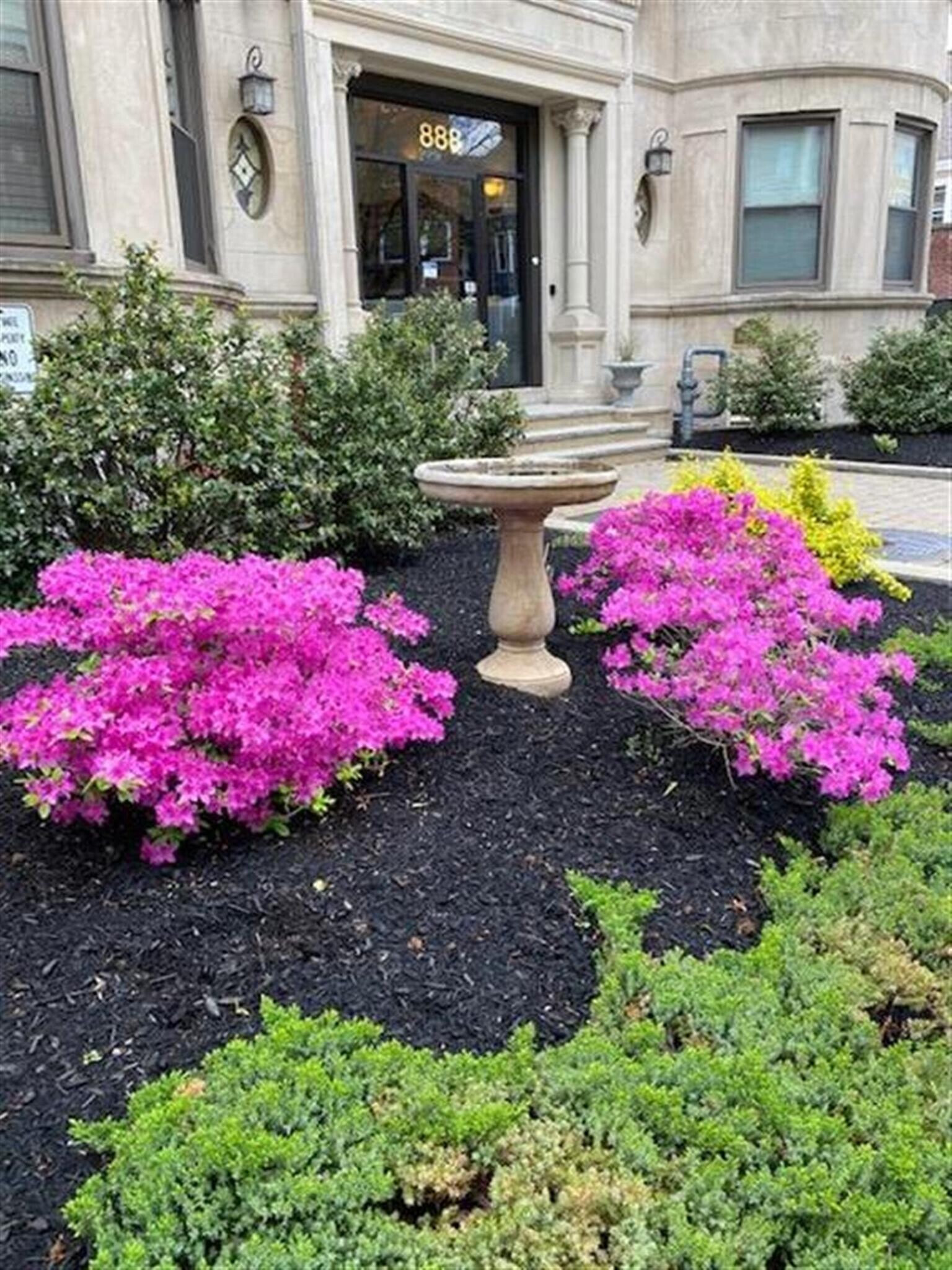 Building Photo - 878 Massachusetts Ave