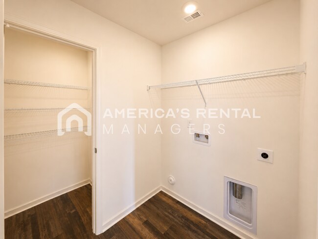 Building Photo - 5 Bedroom for Rent in Calera, AL - Timberline!