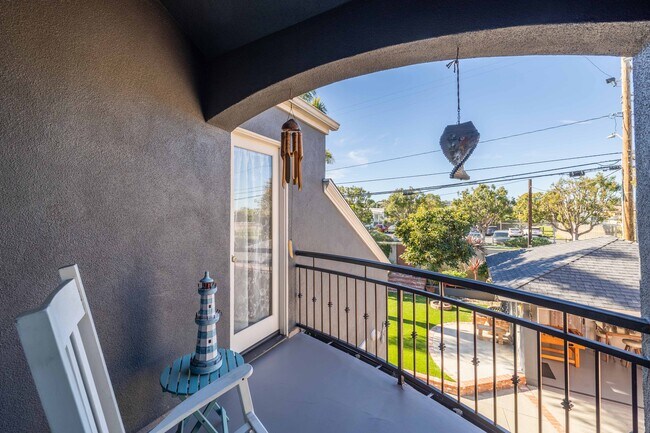 Building Photo - 1605 Lynngrove Dr