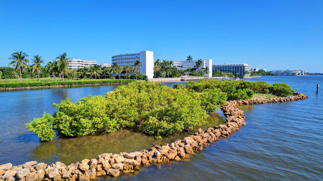 Building Photo - 2505 S Ocean Blvd