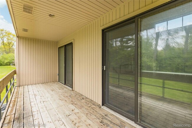 Building Photo - 7432 Azalea Ct