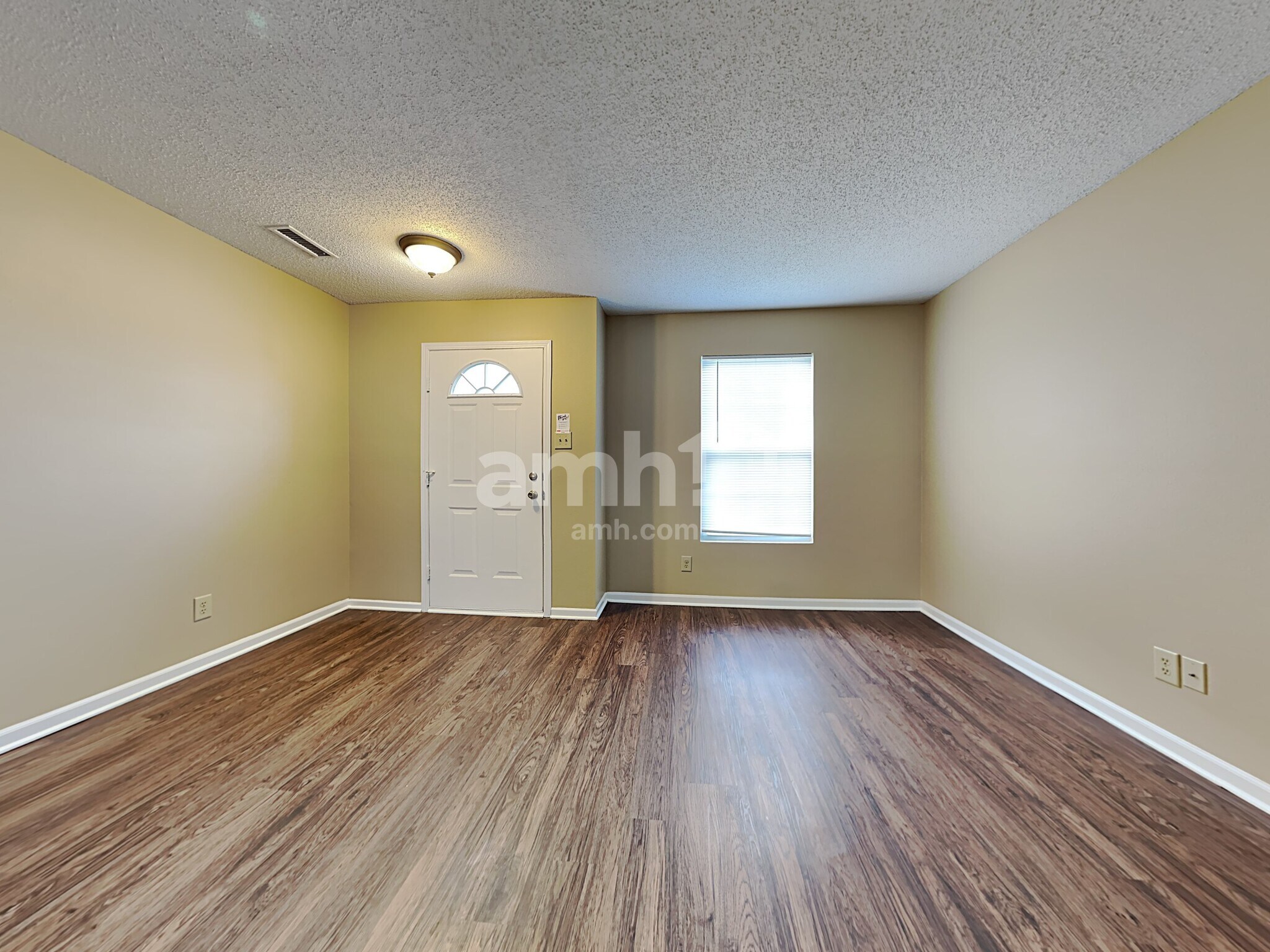 Building Photo - 786 Hickory Pine Dr