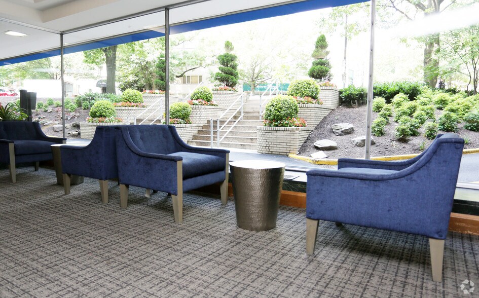 The Kenmore 5415 Connecticut Ave NW Washington DC 20015 Apartment