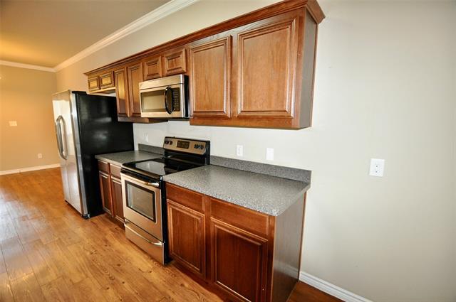 Building Photo - 1142 Newcastle Dr
