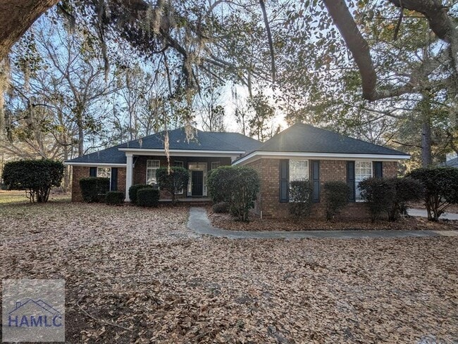 Primary Photo - 550 Laurenburg Dr