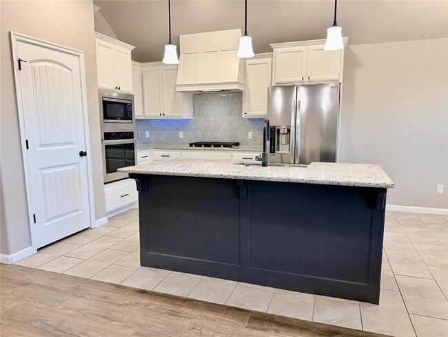 Building Photo - 3004 NW 183rd St