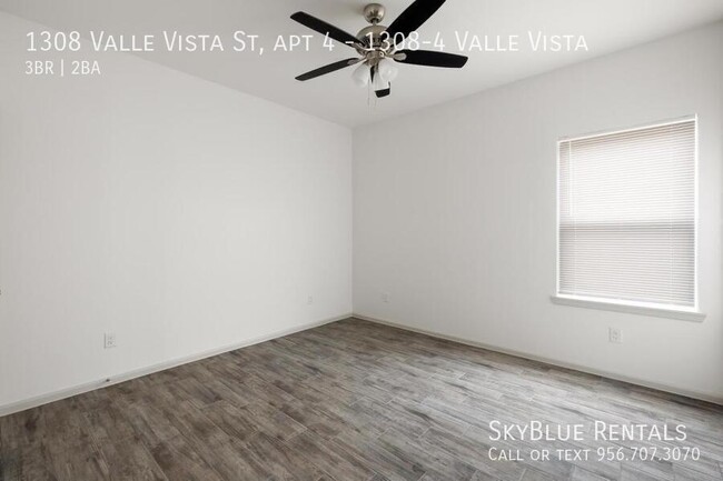 Building Photo - 1308 Valle Vista St