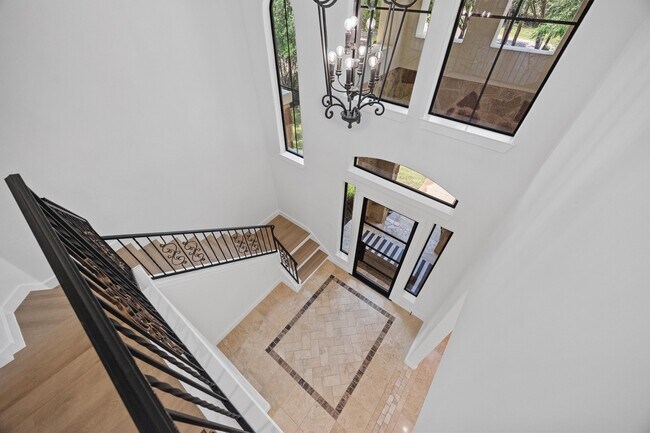 Building Photo - 206 Lido St