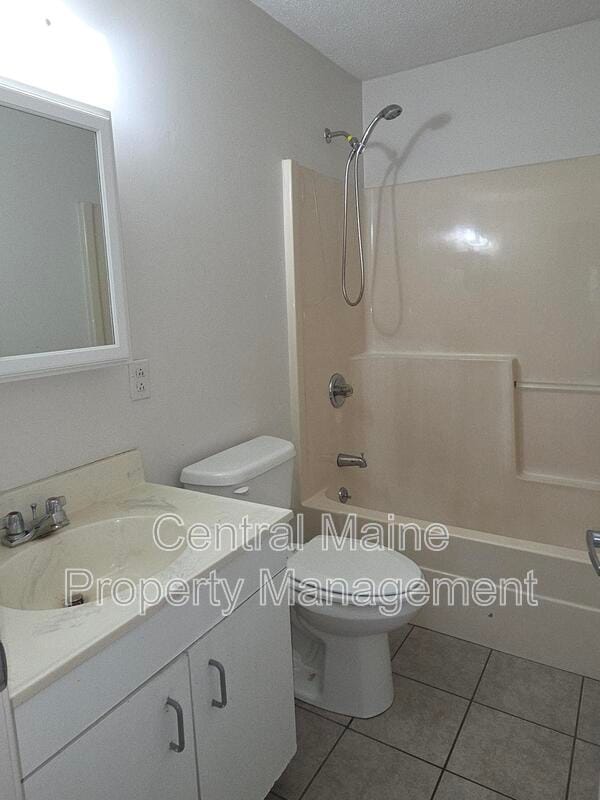 Building Photo - 37 Northern Avenue Heights