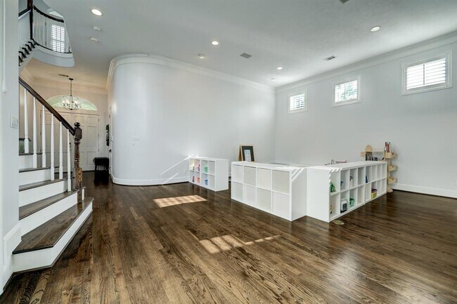 Building Photo - 4626 Braeburn Dr