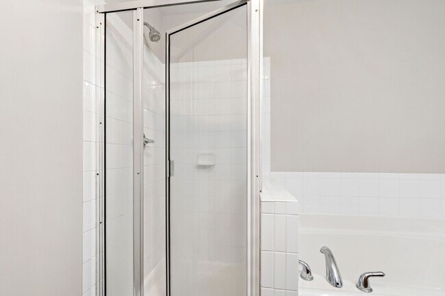 Building Photo - Raleigh Retreat: Modern 3BR Townhome with ...