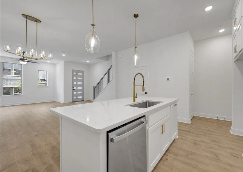 Building Photo - 4839 Fuller Ct