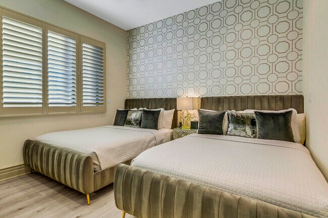 Building Photo - 41370 Sparkey Way