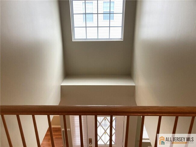 Building Photo - 212 Hawthorne Rd