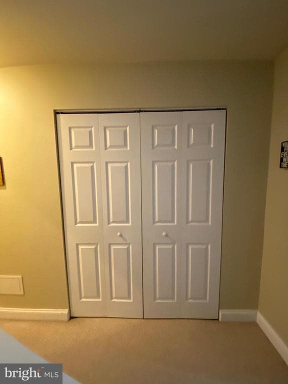 Building Photo - 1444 S Charles St