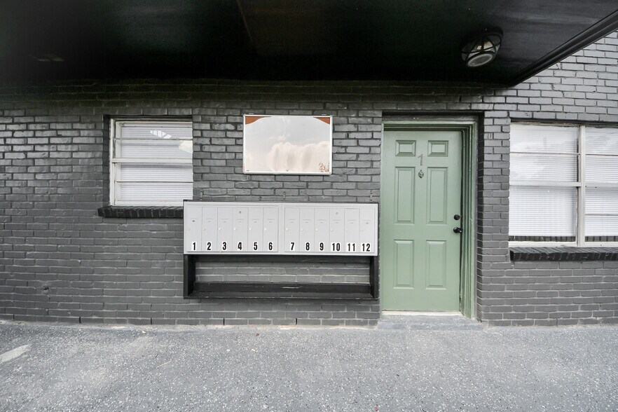 Building Photo - Huntington Place
