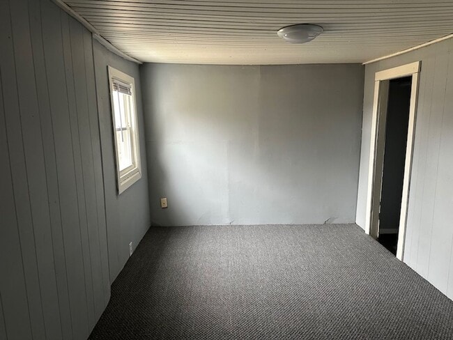 Building Photo - Coming soon- 4 bedroom house with double lot in Mansfield