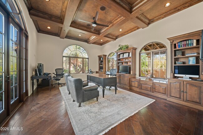 Building Photo - 9290 E Thompson Peak Pkwy