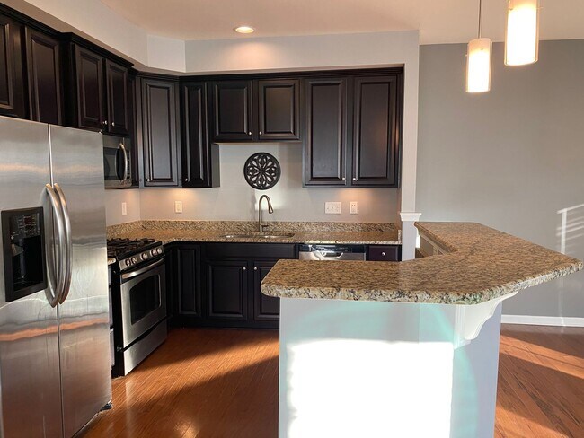 Building Photo - 113 Grande Sky Ct