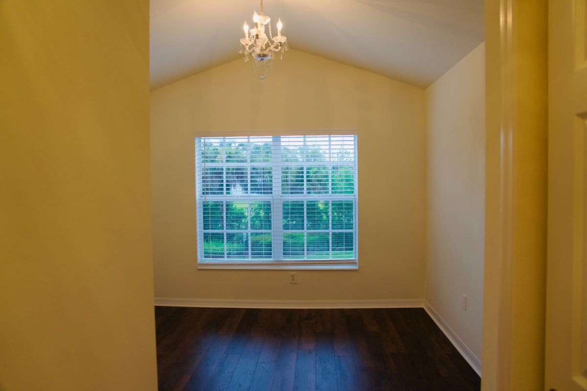 Building Photo - 1260 Oxford Ln