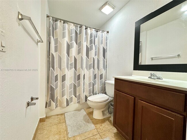 Building Photo - 10870 NW 88th Terrace