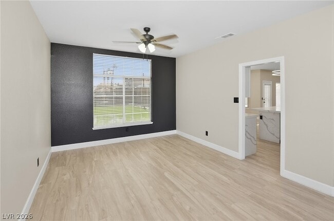 Building Photo - 747 Canyon Crest Dr