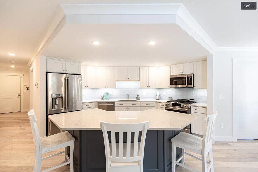 Building Photo - 2075 Lafayette Rd