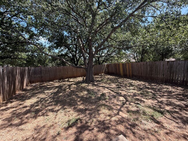 Building Photo - 9313 Kempler Dr