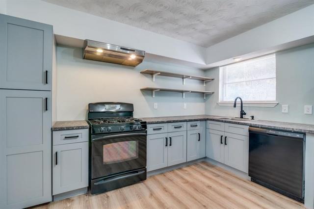 Building Photo - 4555 Sandra Lynn Dr