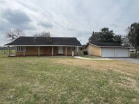 Building Photo - Calallen School District!!