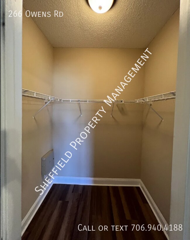 Building Photo - 266 Owens Rd