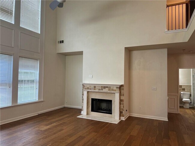 Building Photo - 1550 Belmont Hills