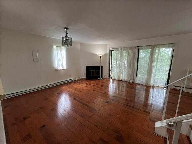 Building Photo - 24 Hudson Heights Dr