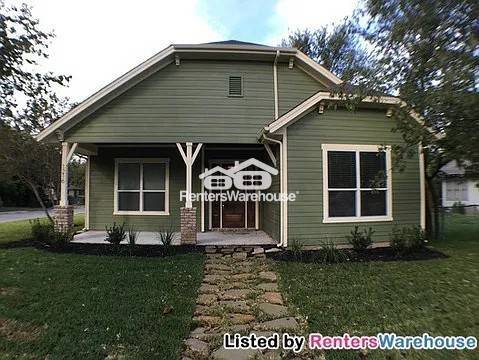 Primary Photo - 1216 Forest St