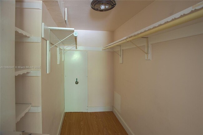 Building Photo - 4200 Crystal Lake Dr