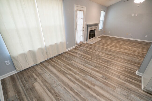 Building Photo - 1764 Folkstone Rd