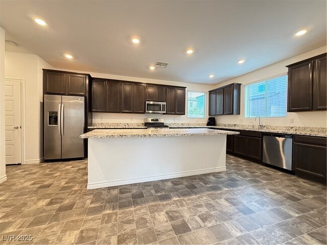 Building Photo - 2852 Amphion Ct