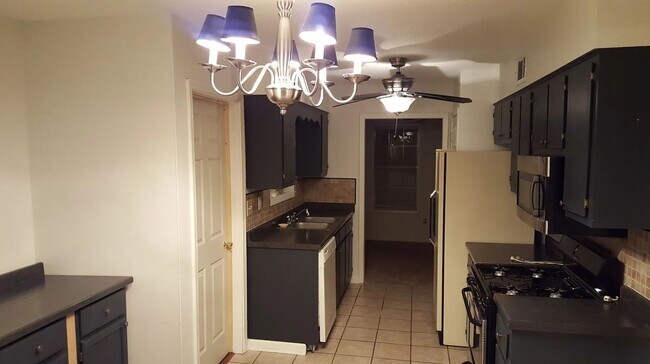 Building Photo - 6248 Brightwood Dr