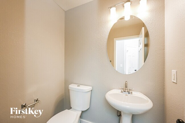 Building Photo - 809 Chapleton Ct