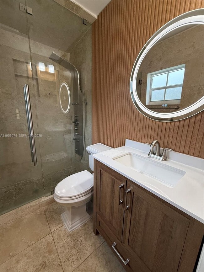 Building Photo - 19253 Carolina Cir